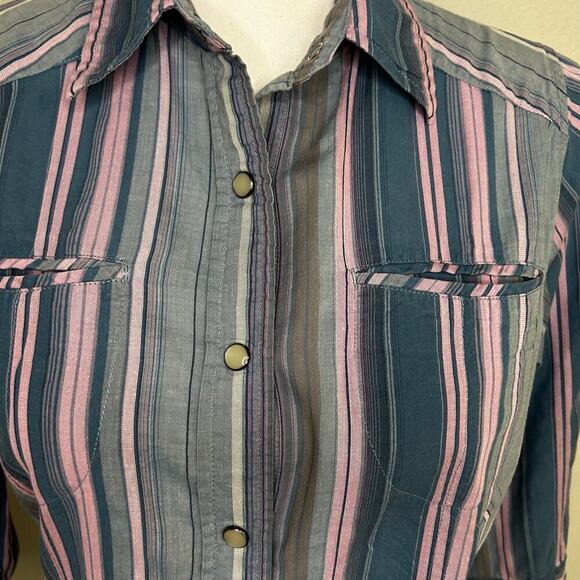 The North Face women's organic cotton striped snap button down 3/4 sleeve size M - Picture 3 of 14